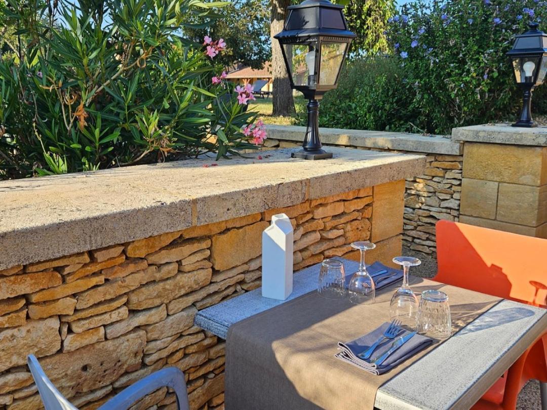 Domaine De La Rhonie Hotel Meyrals Luaran gambar